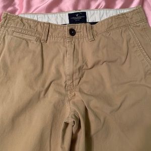 Men’s American eagle khakis 33/34